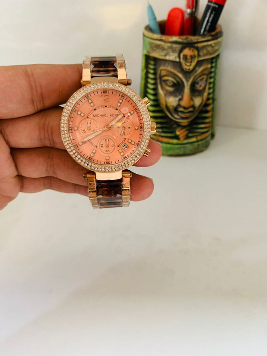 M/K Women Analog Watch