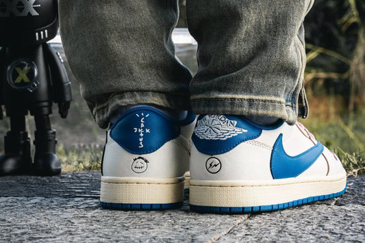 Air Jordan 1 low Fragment x Travis scott