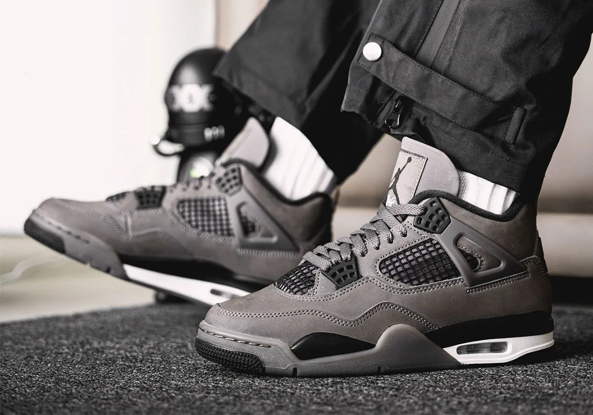 Air Jordan Retro 4 'CaveStone'