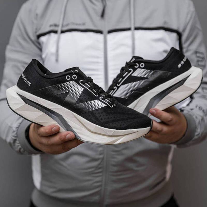 New Balance Fuelcell SC Elite V4 Black