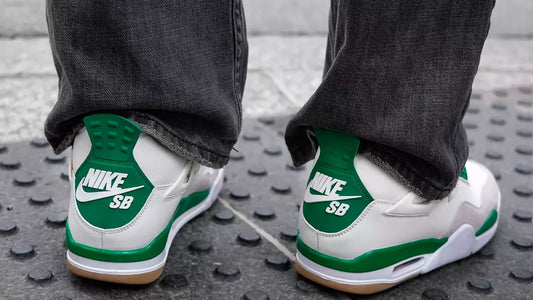 Nike SB x Air Jordan Retro 4 'Pine Green'